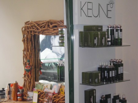 Er wordt gewerkt met de beste producten van Keune. En studenten en scholieren krijgen 10% korting