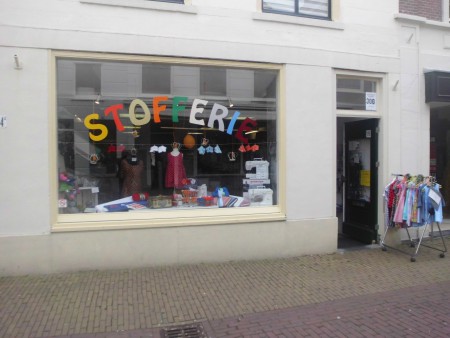 Stofferie Iemeltje Herenstraat 116 070-3860833