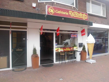 Cafetaria ''t Sluisje Damlaan 61 Leidschendam 070-3010105
